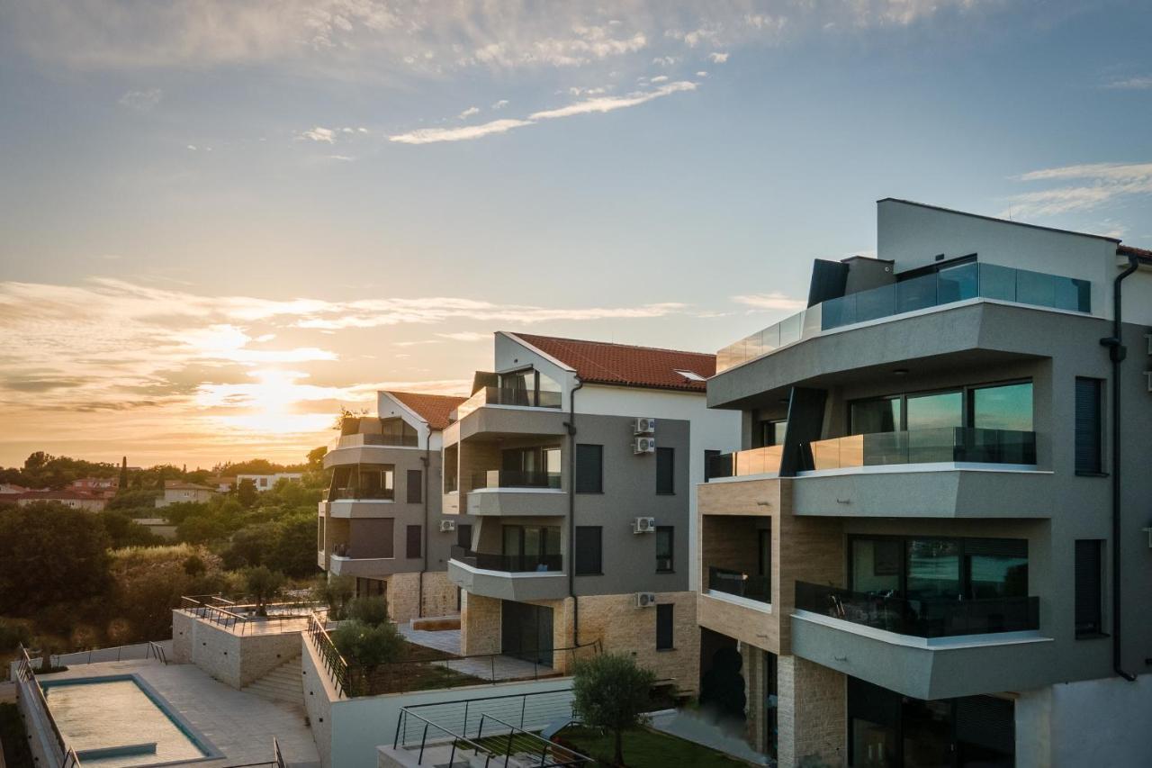 Luton Apartment Banjole Exterior photo
